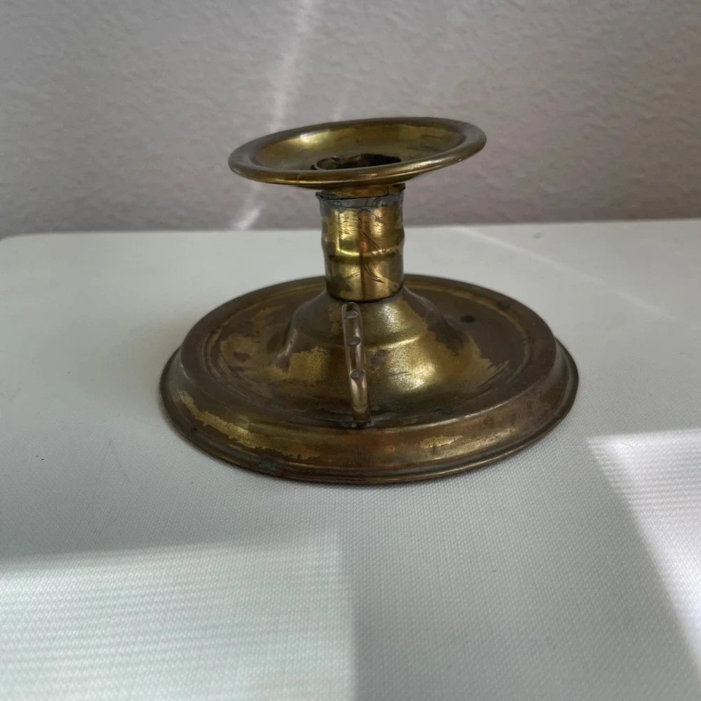 Antique Brass‎ Chamberstick Finger Candleholder Ring Handle Drip Tray Patina 4